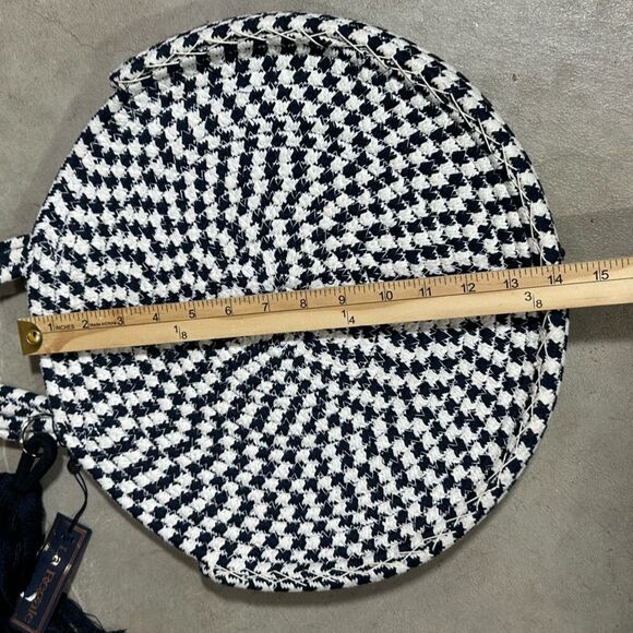 NWT La Regale Round White Navy Blue Cotton Woven Handbag - Picture 9 of 11